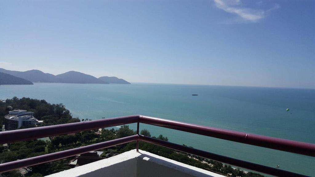 Batu Ferringhi Seaview Apartment Kültér fotó